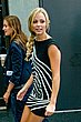 laura_vandervoort_40.jpg